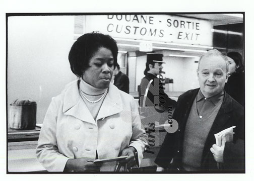 Sarah Vaughan et Maurice Cullaz 1967 Orly, Maurice Cullaz, Sarah Vaughan